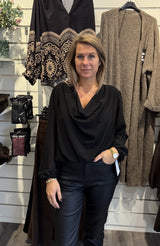 Frida Blus Svart