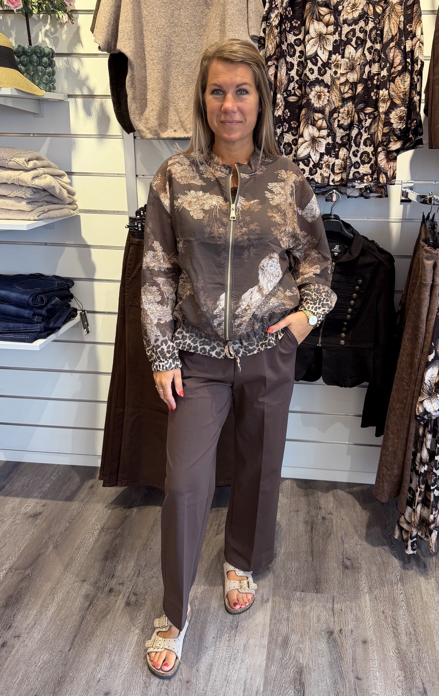 Gigi tunnare jacka med zip Choco