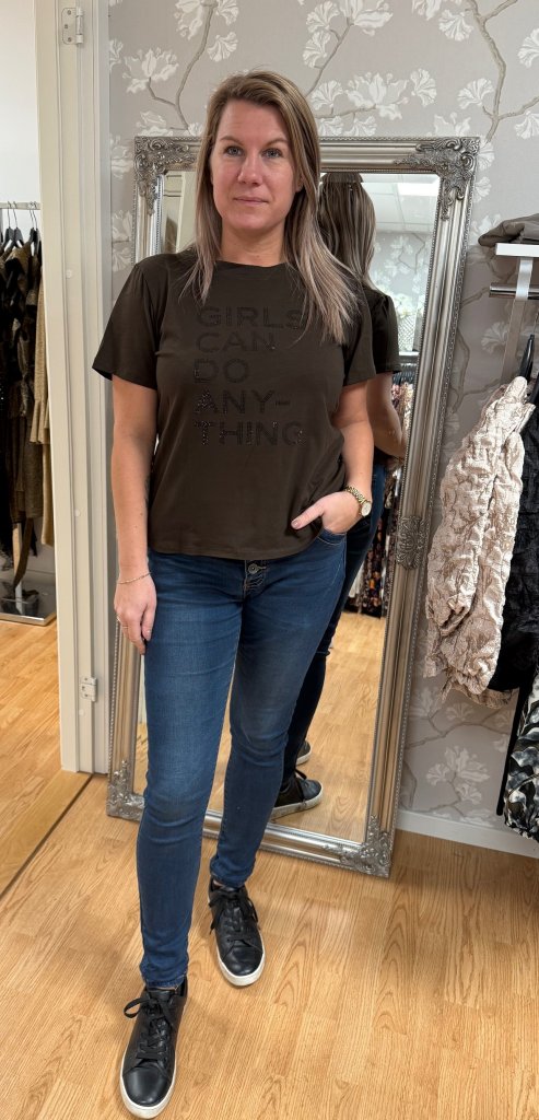 Sunshine- Tshirt - Girls can do anything- Moro