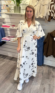 Gisela - Klänning - Blommor - Cream/Svart