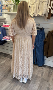 Gisela - Klänning - Spets - Beige