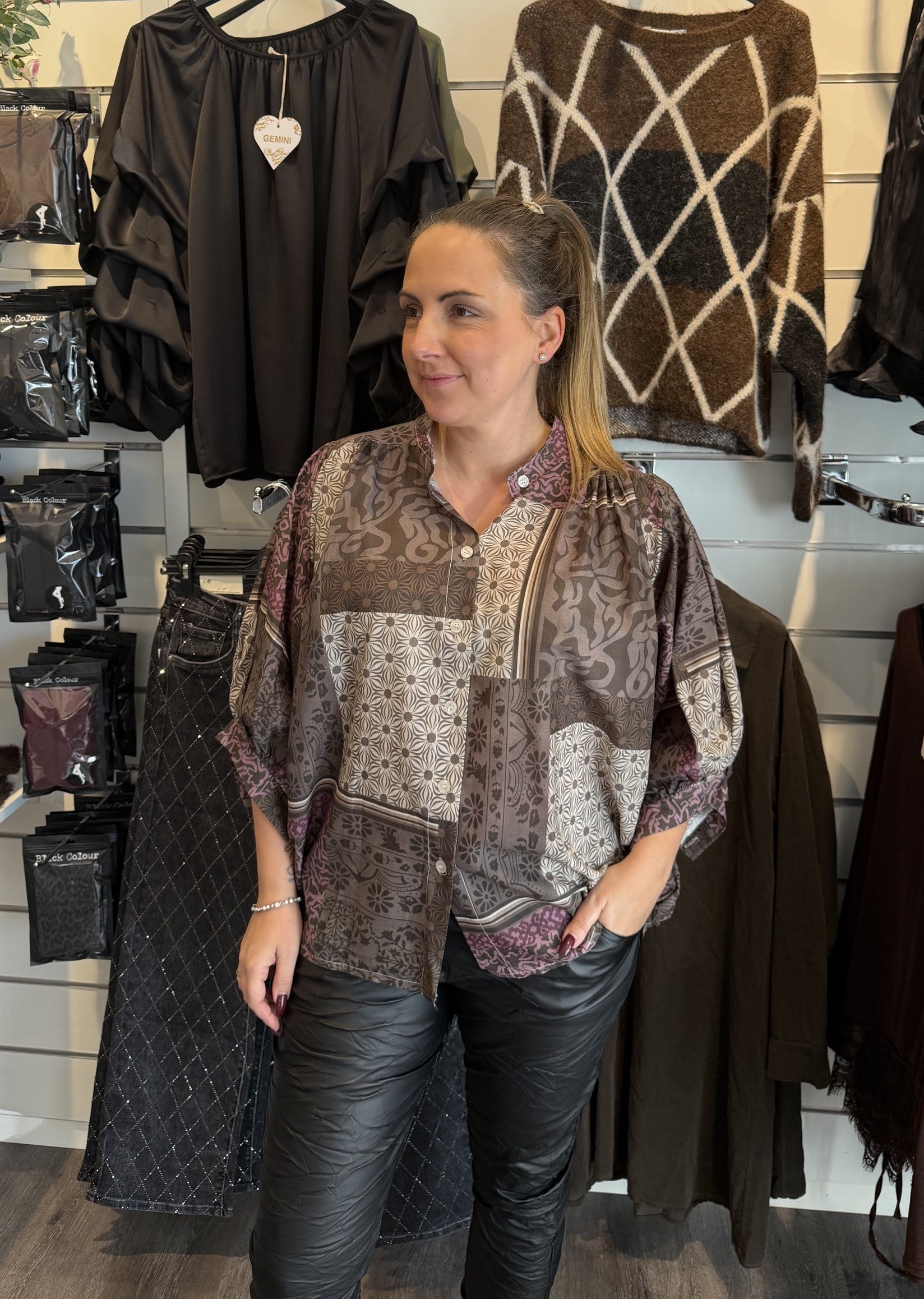 Gullvi Blus Mönster Choco