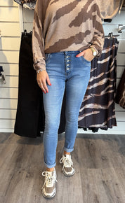 Zelma Jeans med knappar mid wash 115