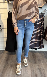 Zelma Jeans med knappar mid wash 115