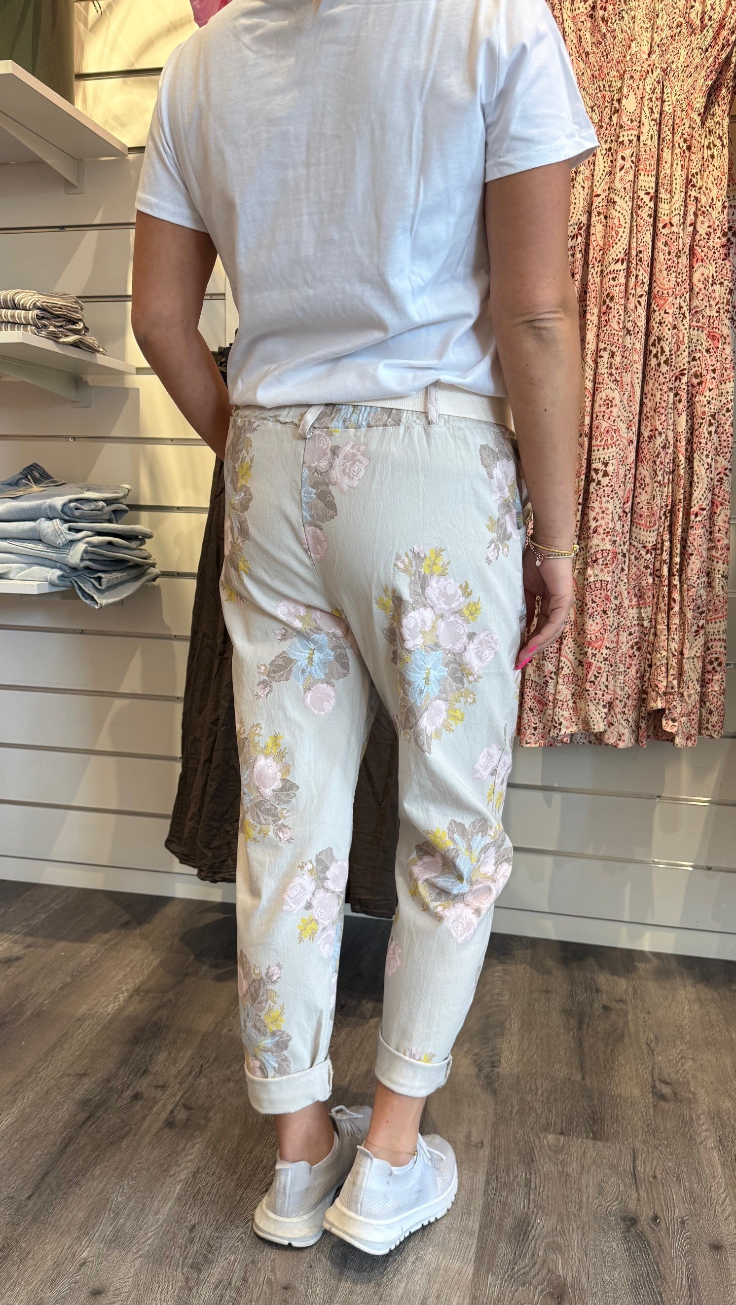 Henny Magiska byxor  Flower Beige