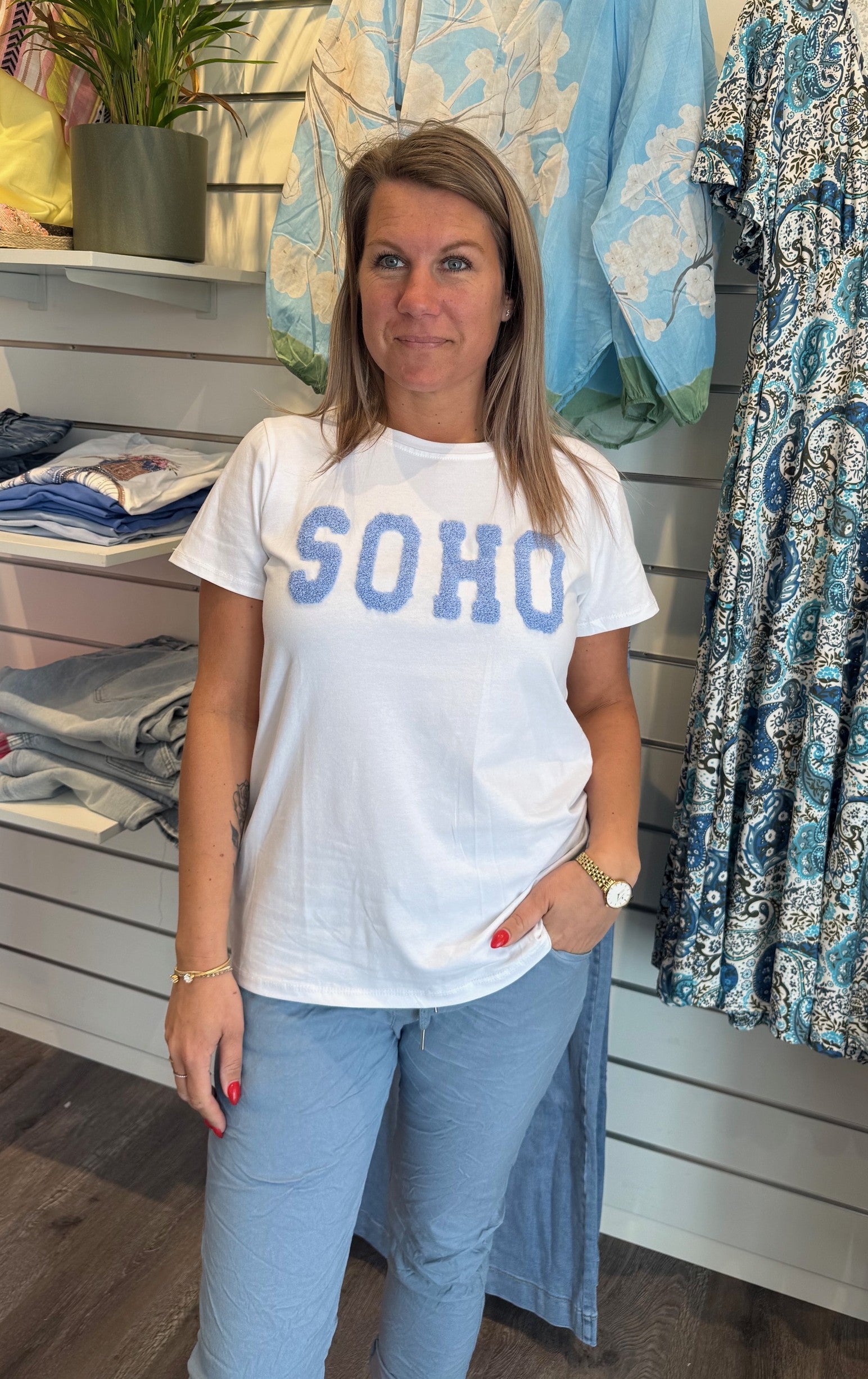 Herdis Tshirt Ljusblå