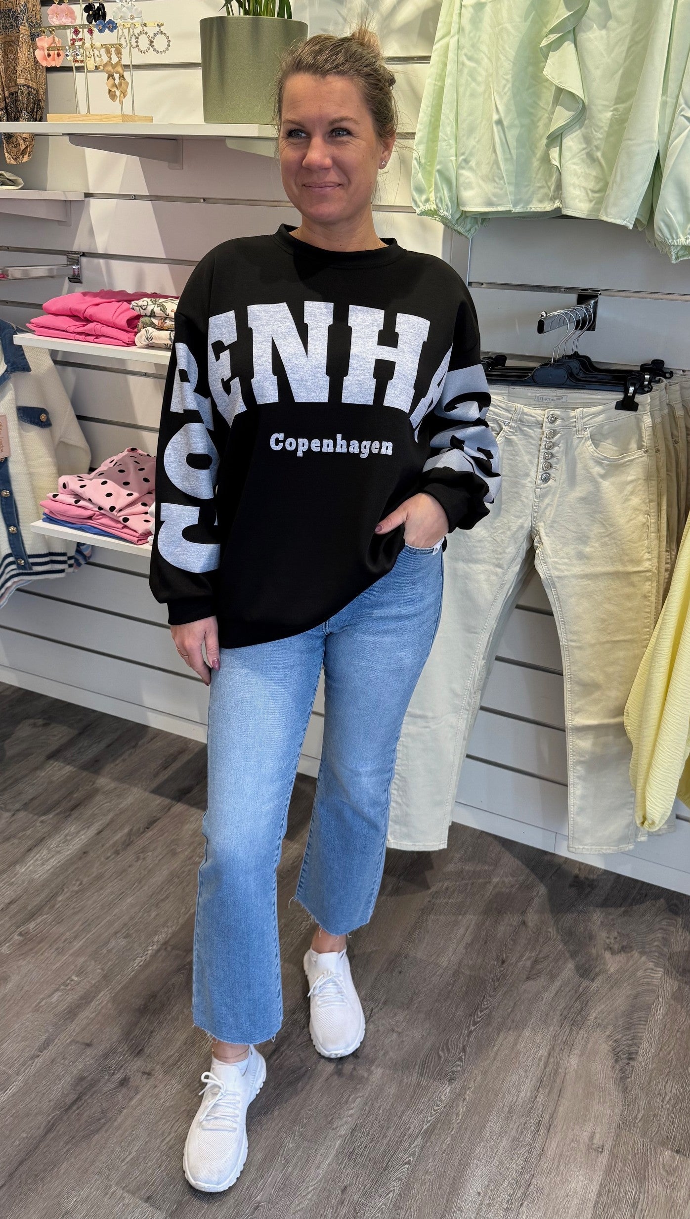 Hibiscus - Sweatshirt- Copenhagen - Svart/Grå