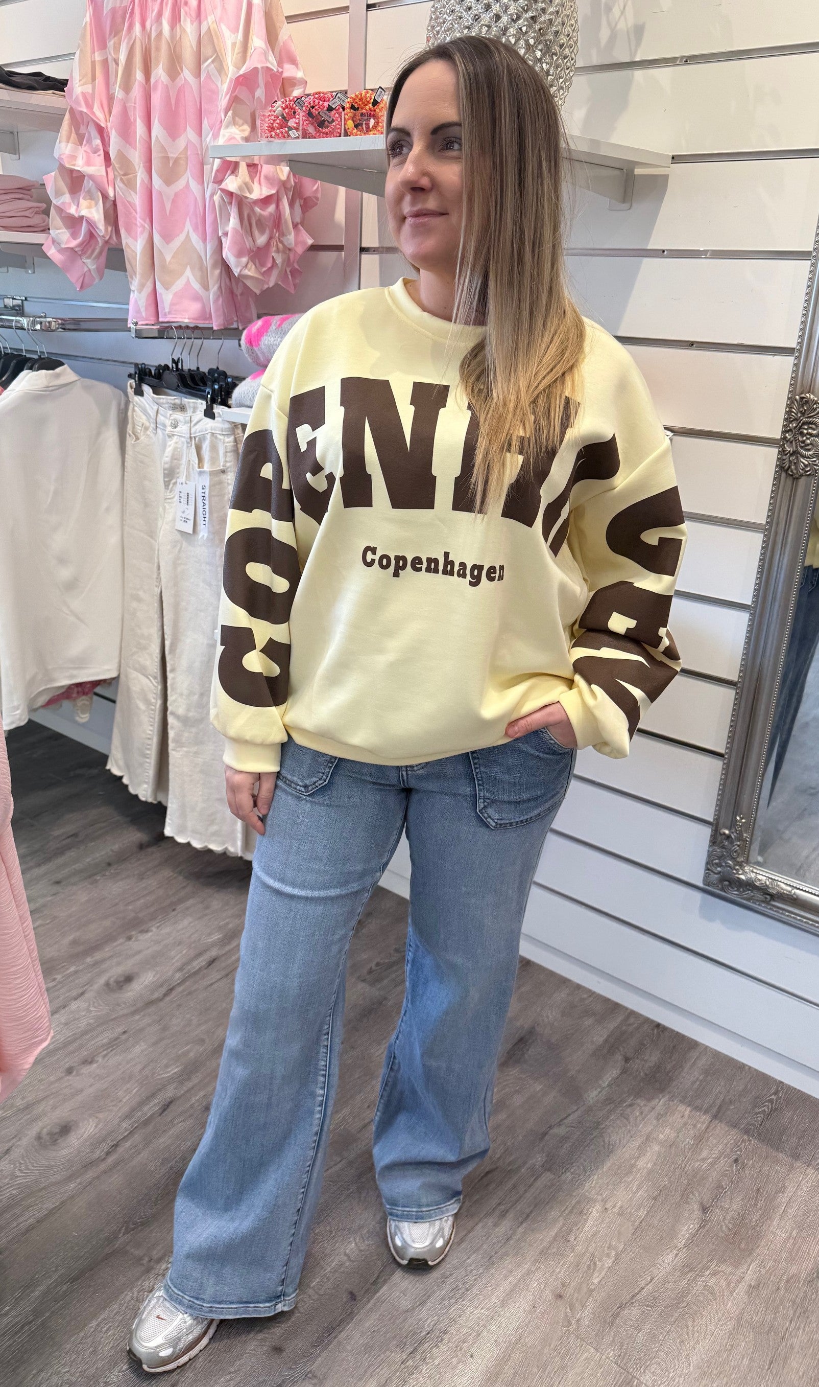 Hibiscus - Sweatshirt- Copenhagen - New yellow
