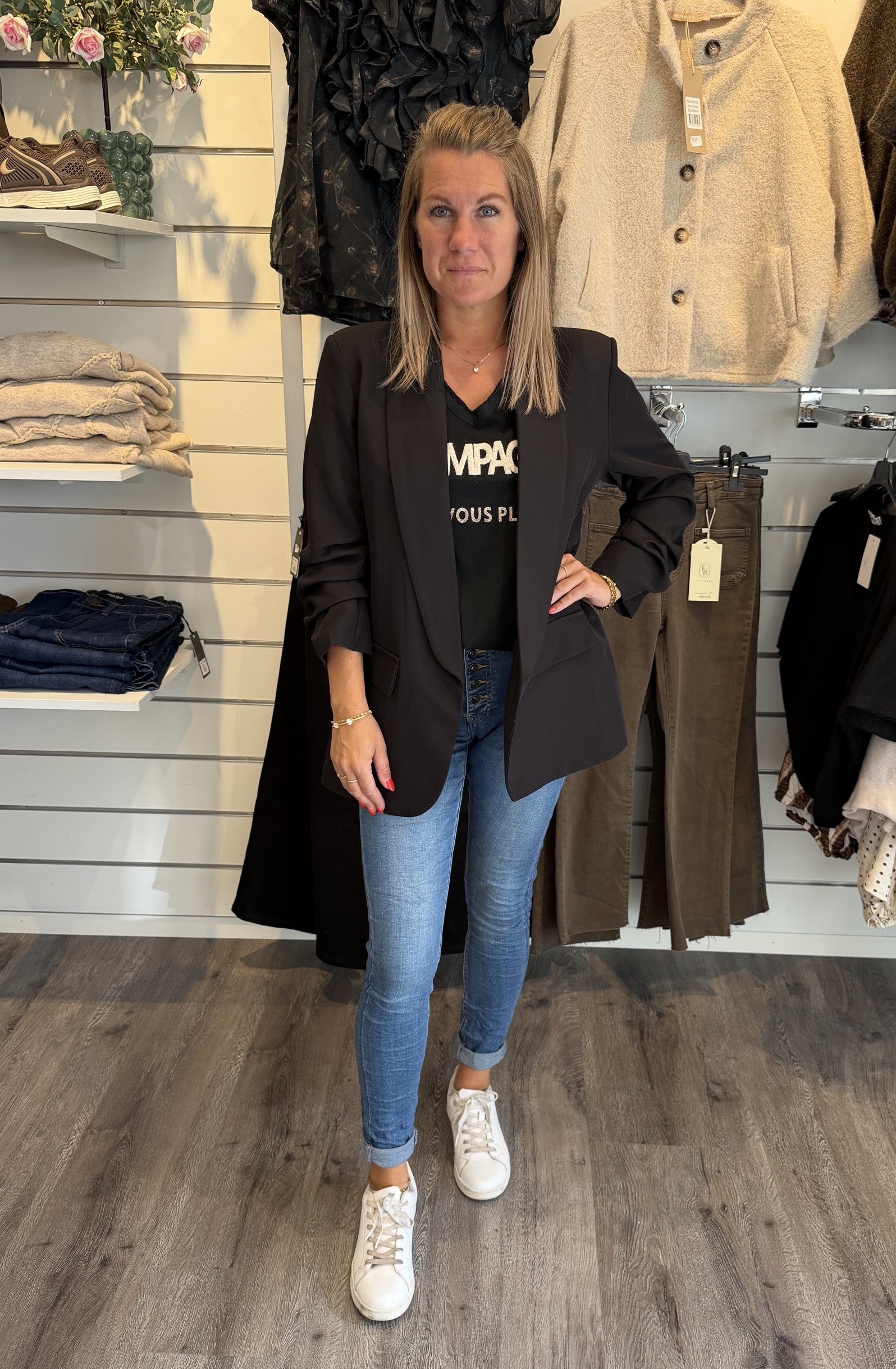 Holly Kavaj Svart