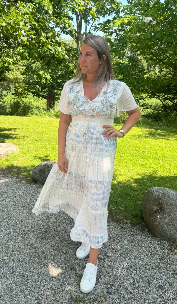 Celine- Klänning -  Mönster - Ljusblå