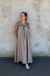 Joline - Klänning - Taupe