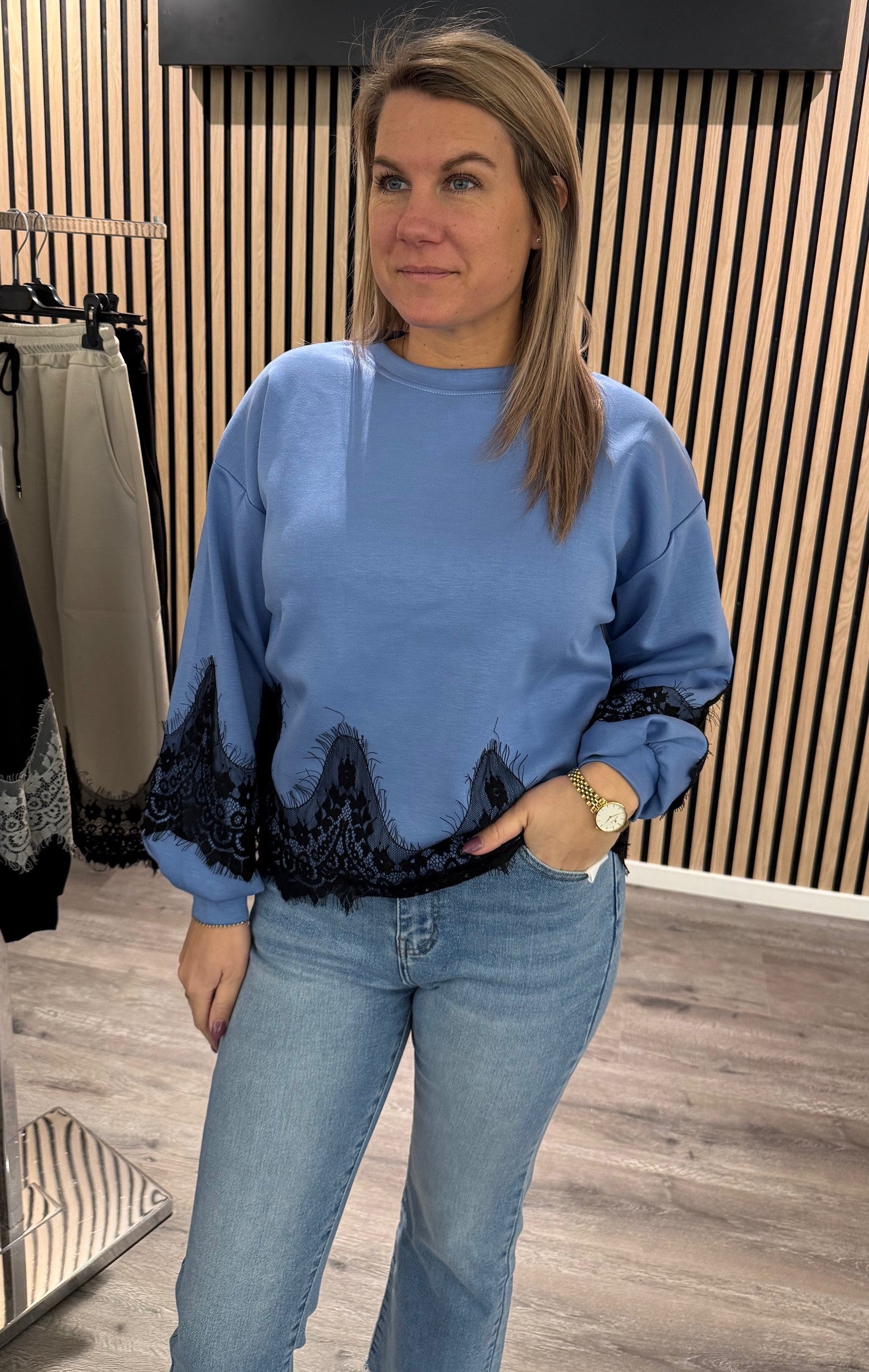 Ingrid Tröja - Spets - Blå