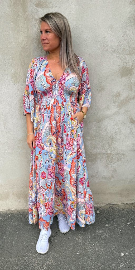 Isabella Klänning  Paisley Denim