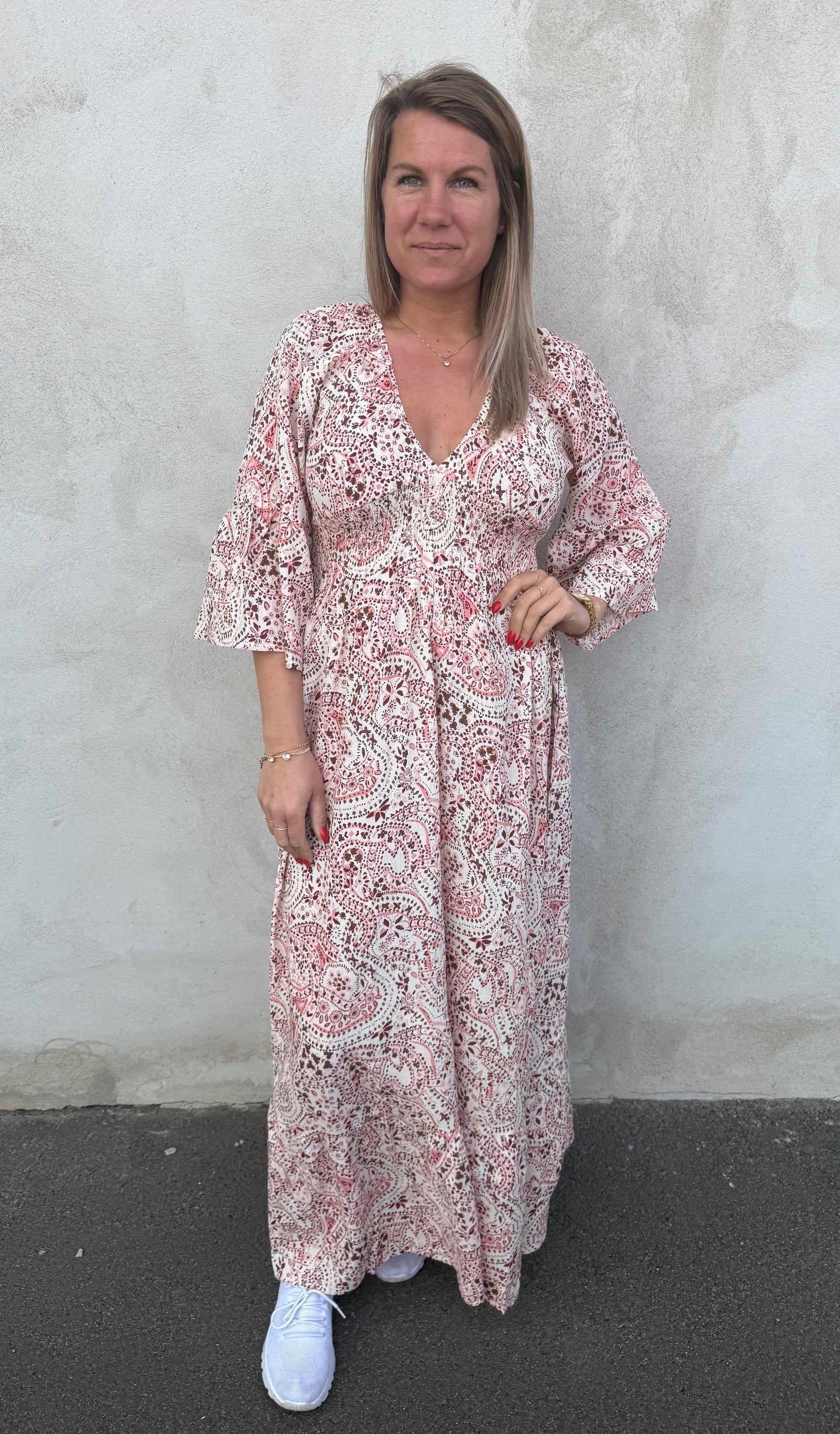 Isabella Klänning  Mönster Rosa