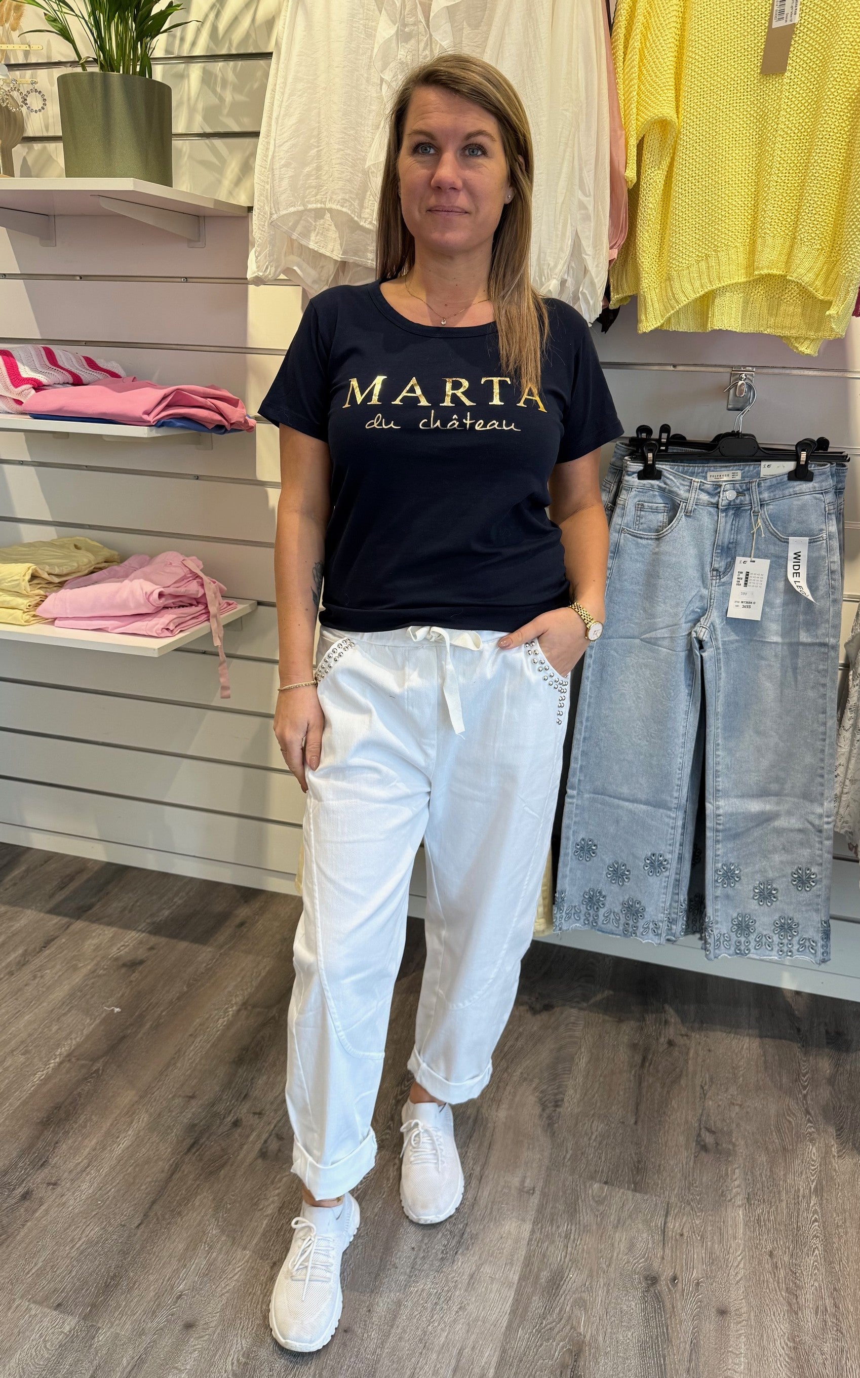 Jeanette - Tshirt - Marta - Marinblå - Nyhet