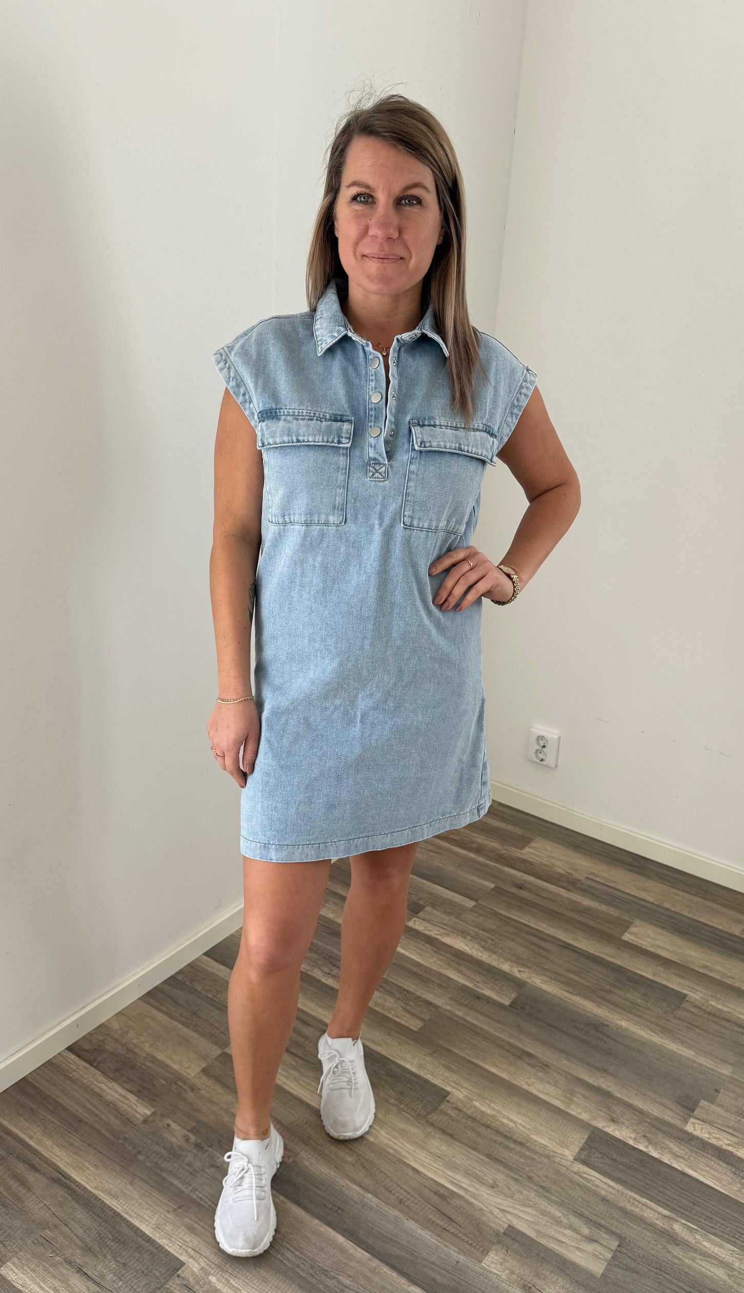 Milla - Jeansklänning - Ljus denim