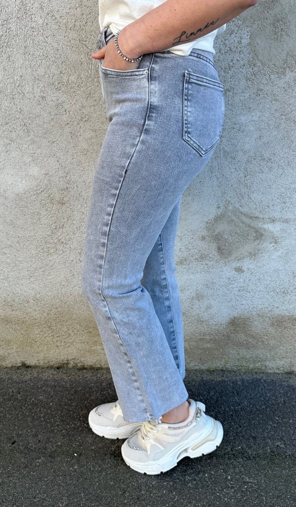 Jenna - Jeans - Flare - Grå