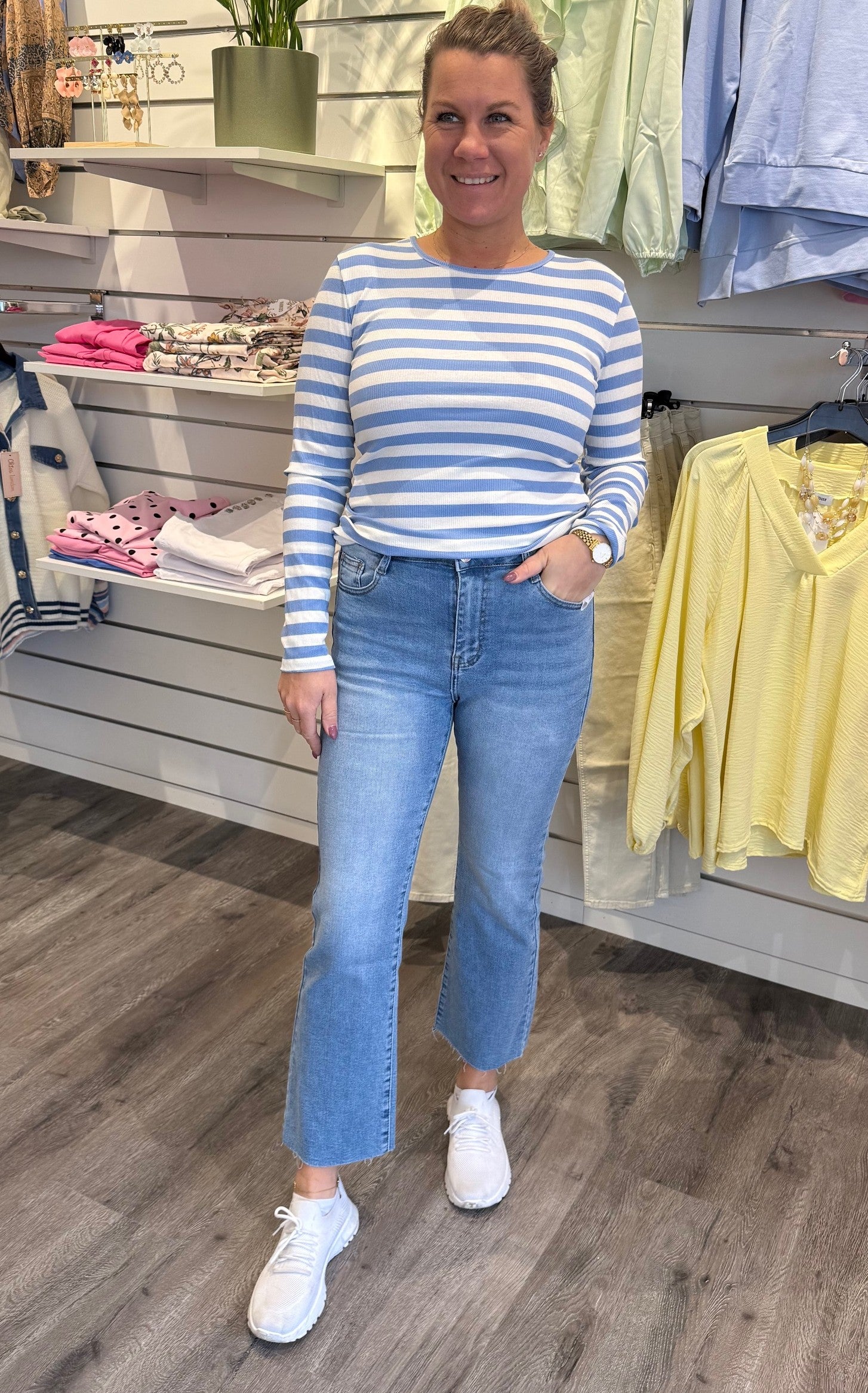 Jenna - Jeans - Flare - Ljusdenim