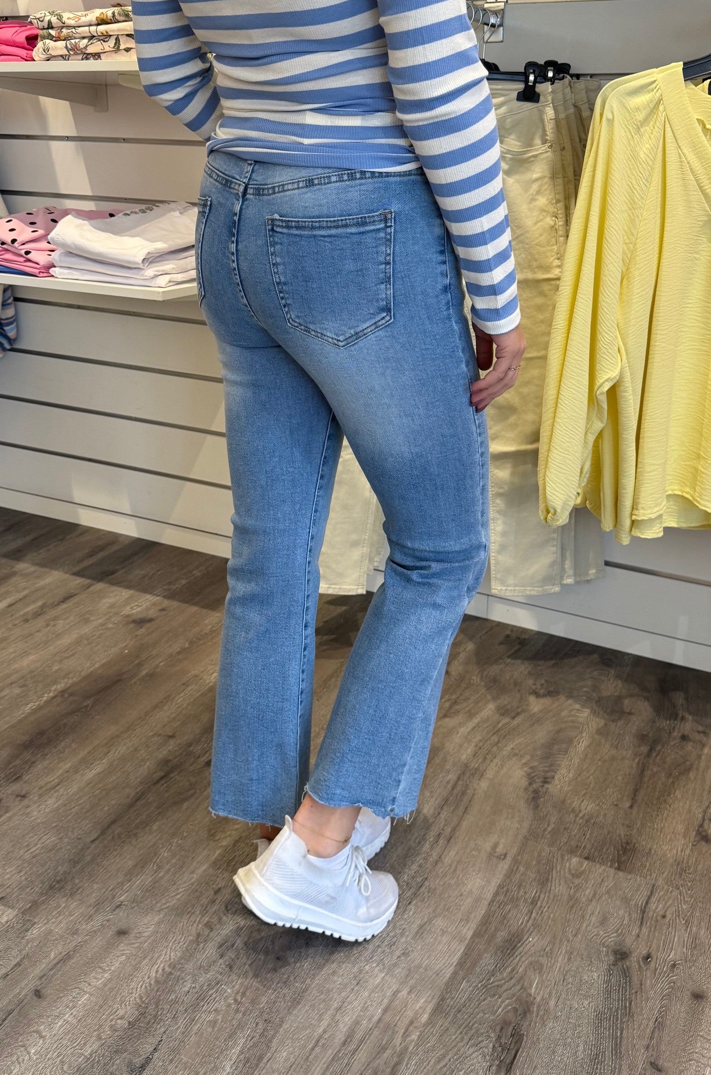 Jenna - Jeans - Flare - Ljusdenim