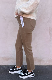 Jenna - Jeans - Flare - Taupe - Nyhet