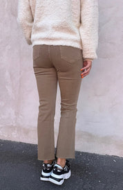 Jenna - Jeans - Flare - Taupe - Nyhet