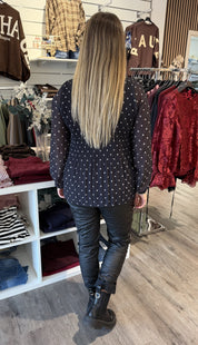 Kana blus prickig Svart