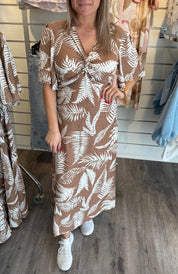 Kate - Klänning - Bladmönster Taupe