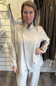 Kavaj med knapp Beige