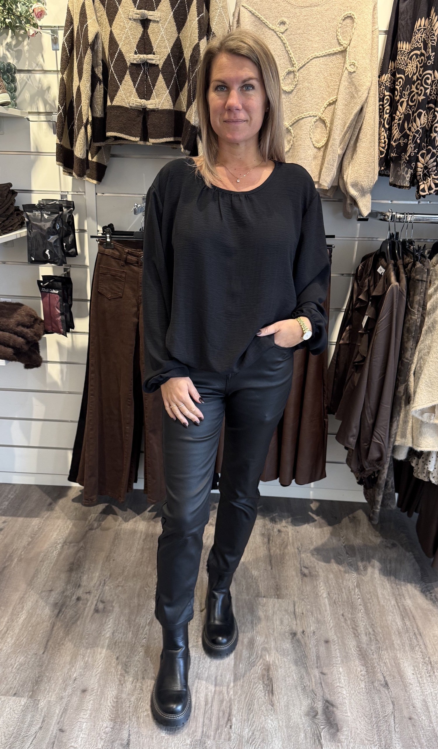 Kicki Blus Svart