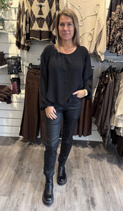 Kicki Blus Svart