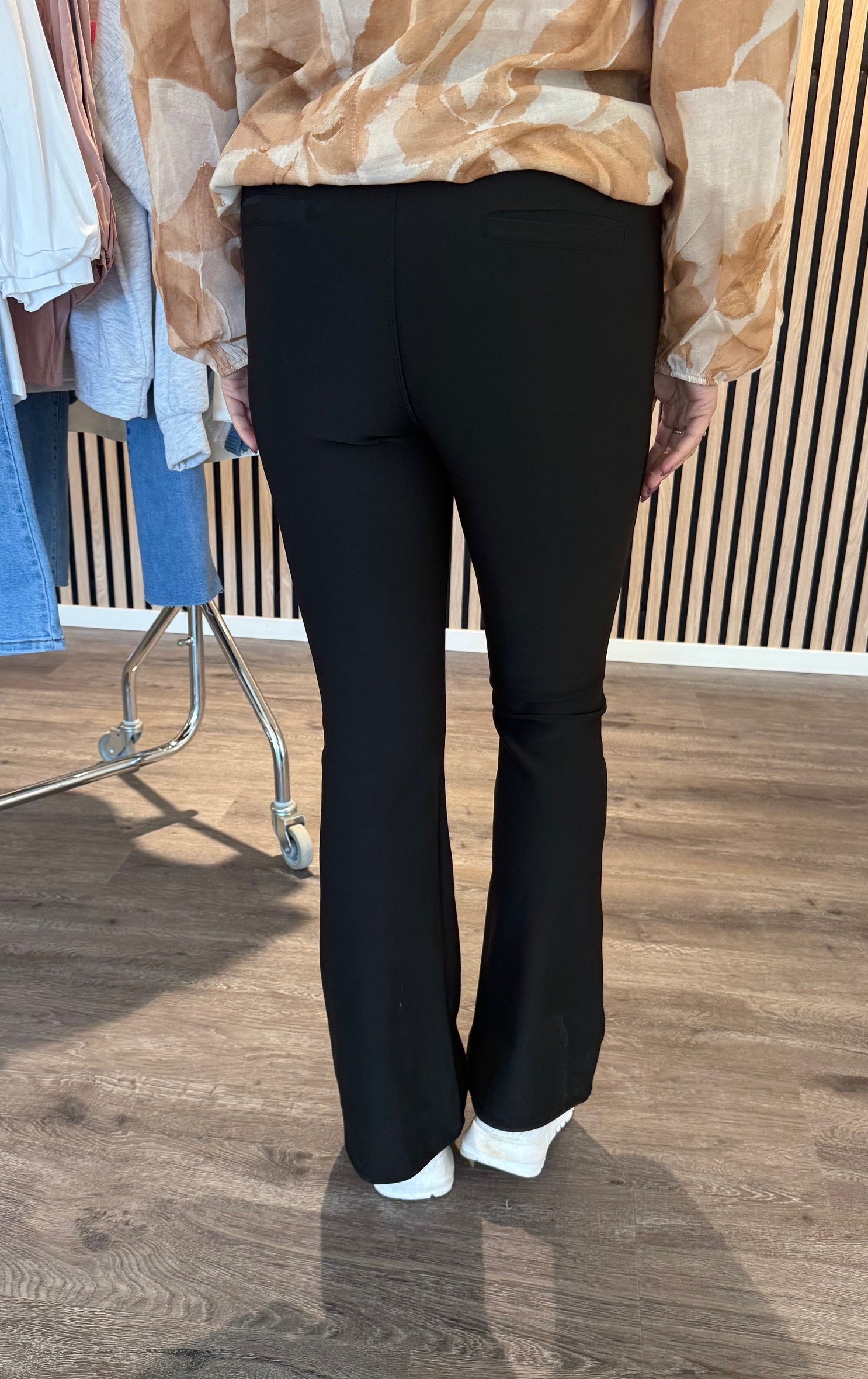 Minette- Mjuk Kostymbyxa - Svart