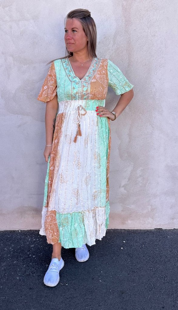 Yasmin - Klänning -  Mönster - Grön/Taupe - Nyhet