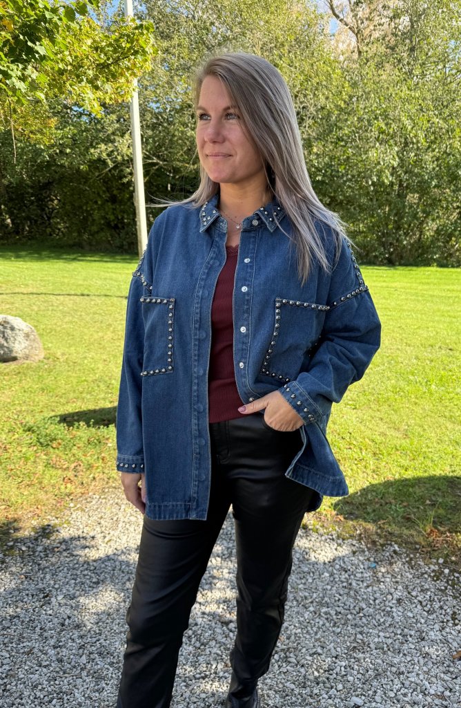Laura- Jeansjacka - Denim - Nitar - Nyhet