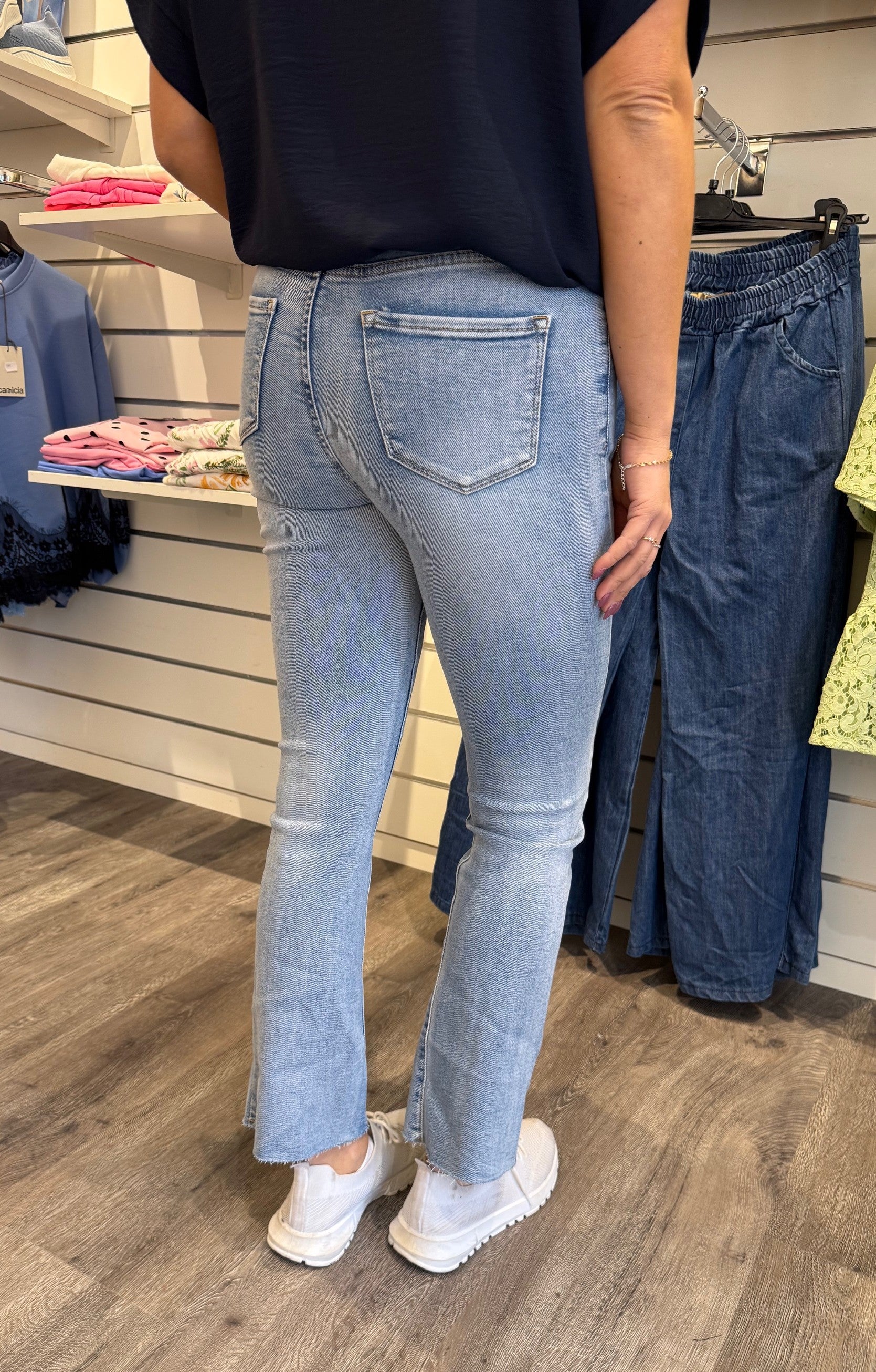 Laura - Jeans -Flare - Denim -