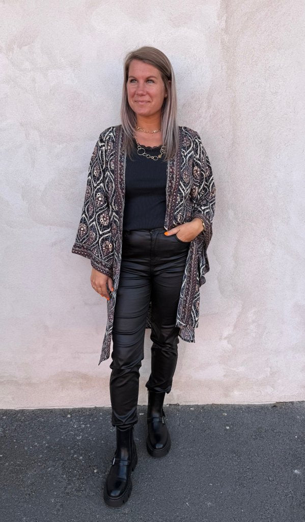 Leiya- Kaftan- Svart/Bordo/Gold- Nyhet