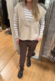 Lila - Stickad väst - Beige - Nyhet