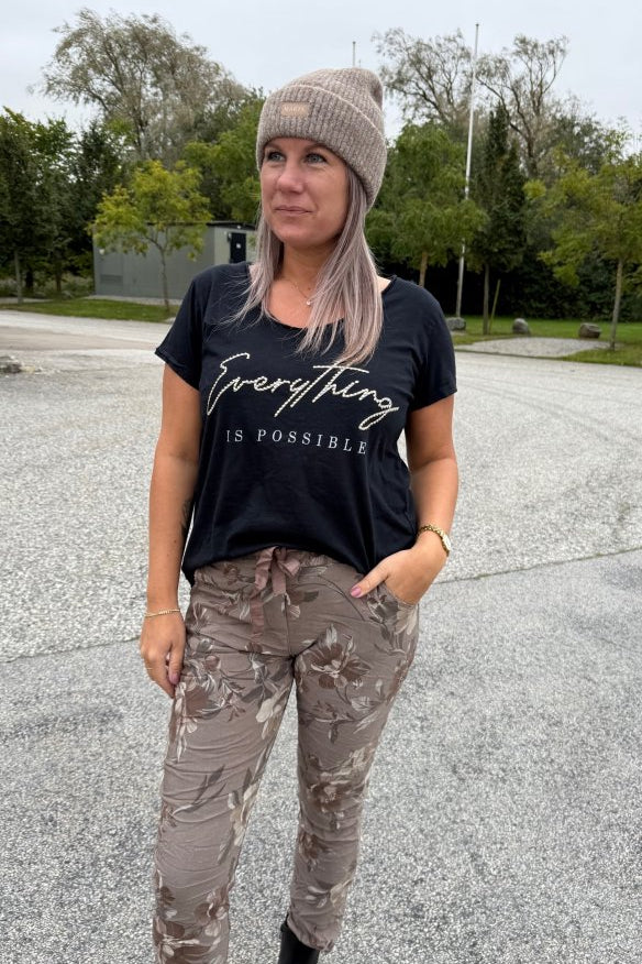 liliansvart3.jpg