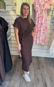 Lilja Klänning Knyt Choco