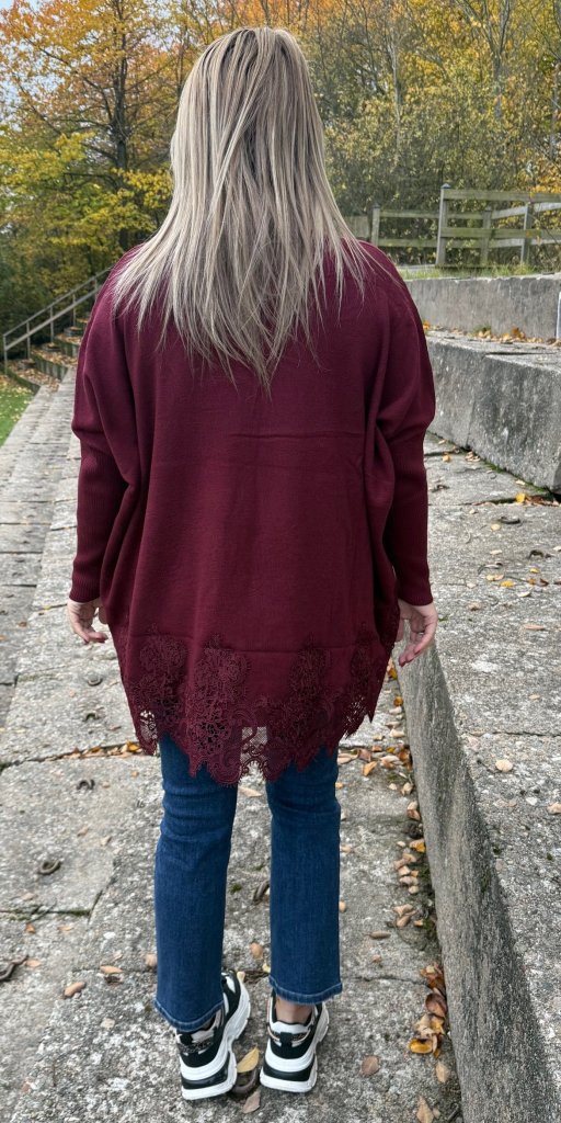 Linnea- Tröja med spets- Bordo  Nyhet