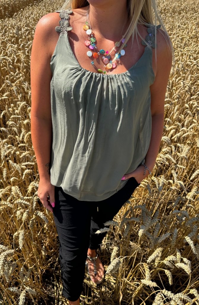 Ellen - Satinlinne - Blommor - Khaki - Nyhet
