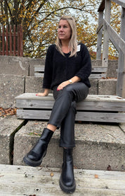 Linn - Stickad tröja - Svart - Nyhet