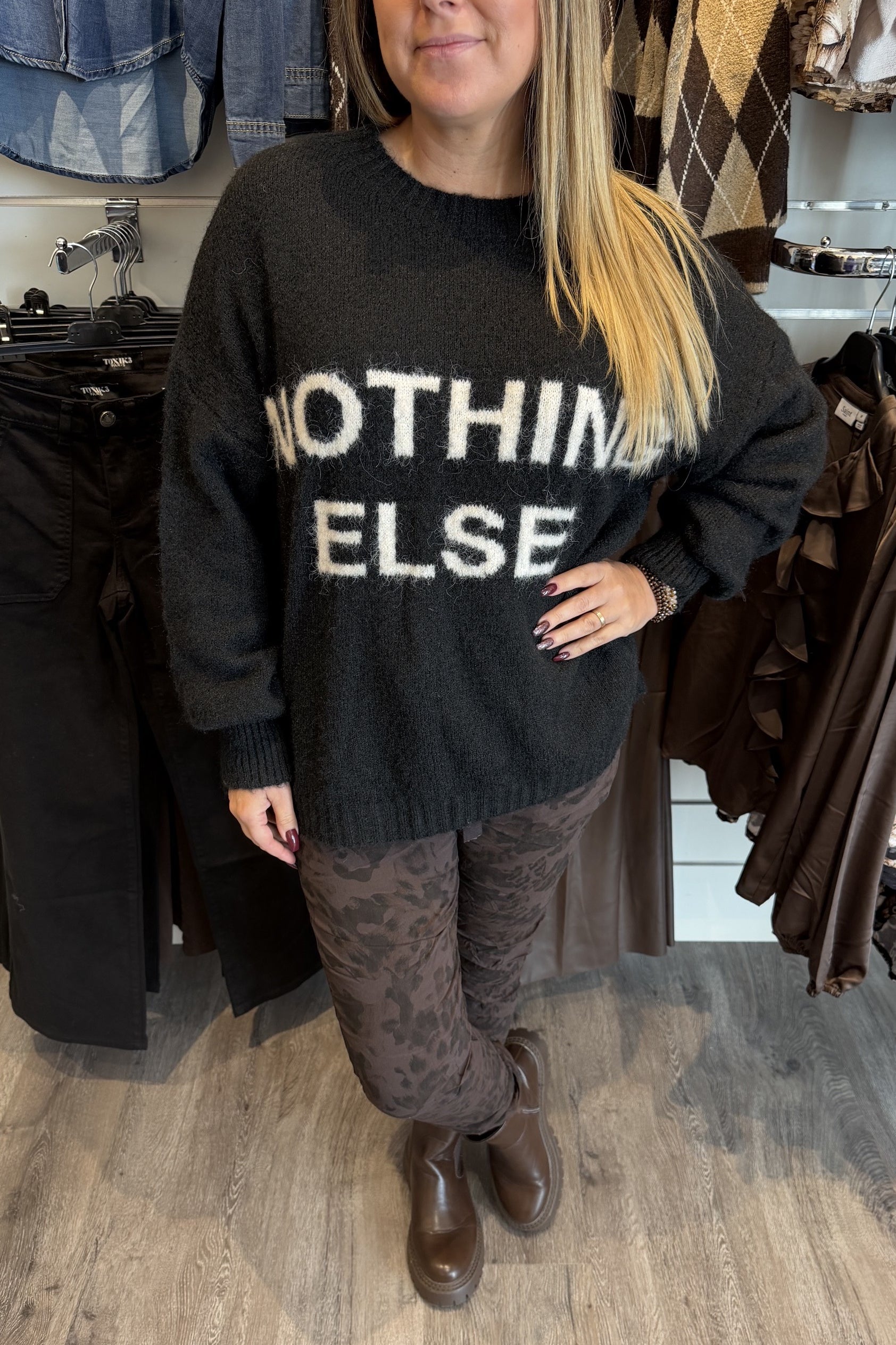 liriasvart3.jpg