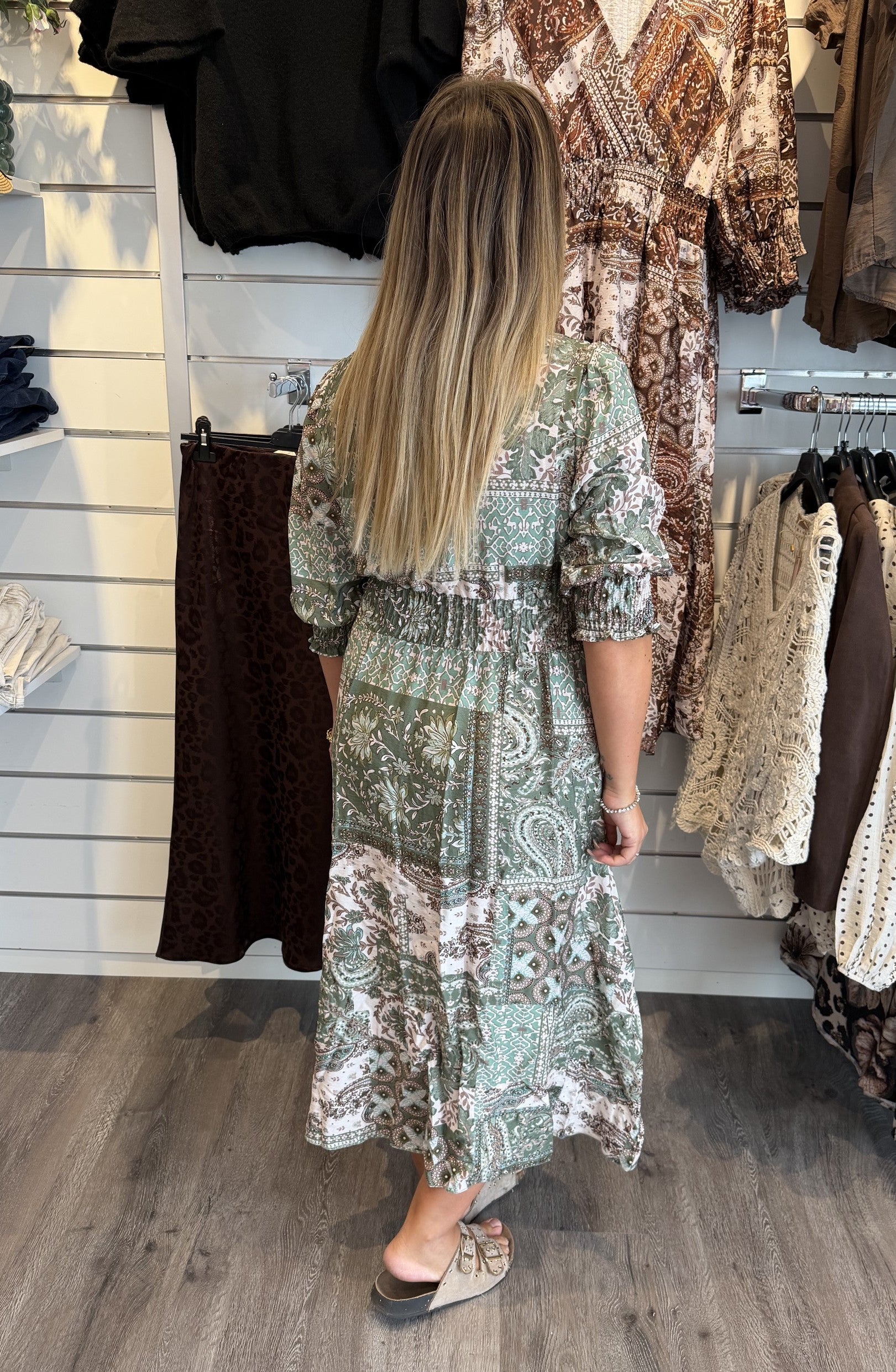 Liviah  Klänning mönster khaki