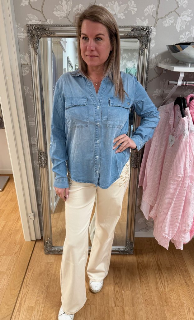 Linnea- JeansSkjorta - Ljusdenim-  Nyhet