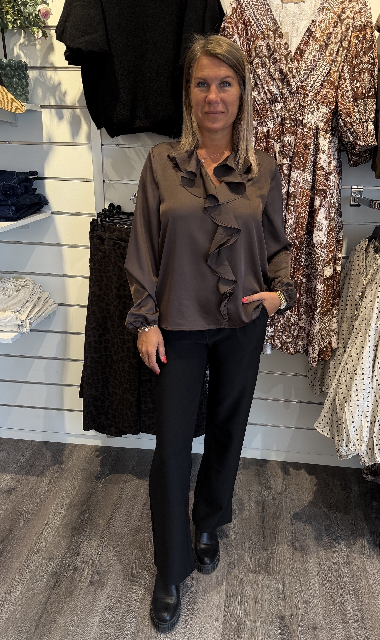LodisaSZ Blus Volang Choco