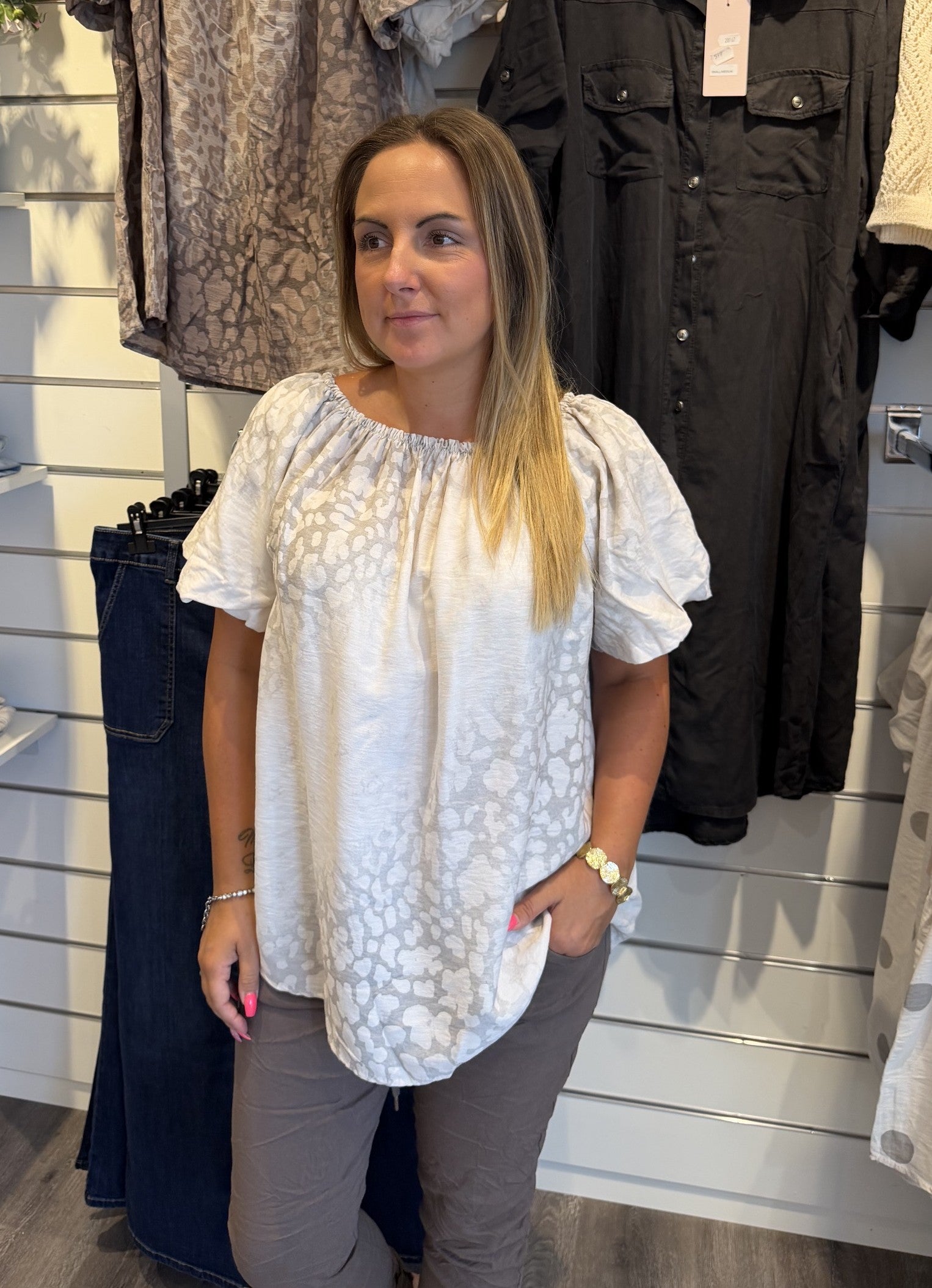 Luciana Topp 26136 Leo Cream
