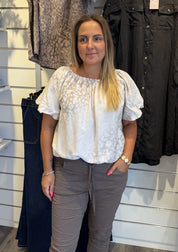 Luciana Topp 26136 Leo Cream