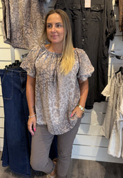 Luciana Topp 26136 Leo Fango
