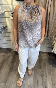 Lucina Topp Leopard Fango