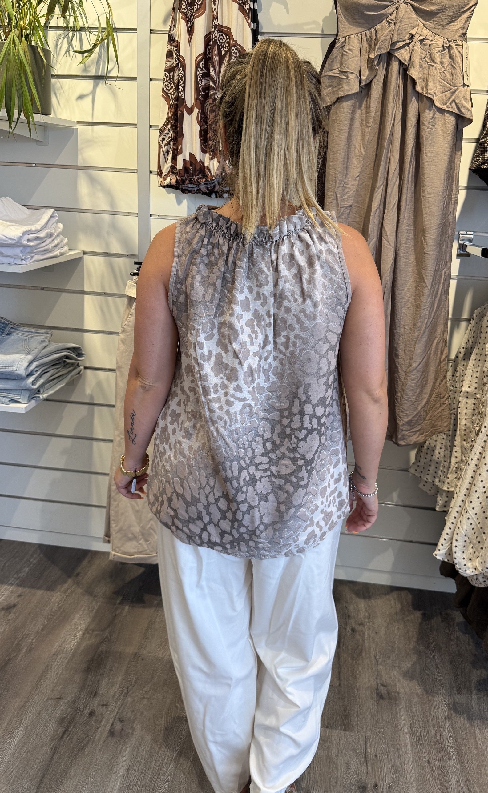 Lucina Topp Leopard Fango